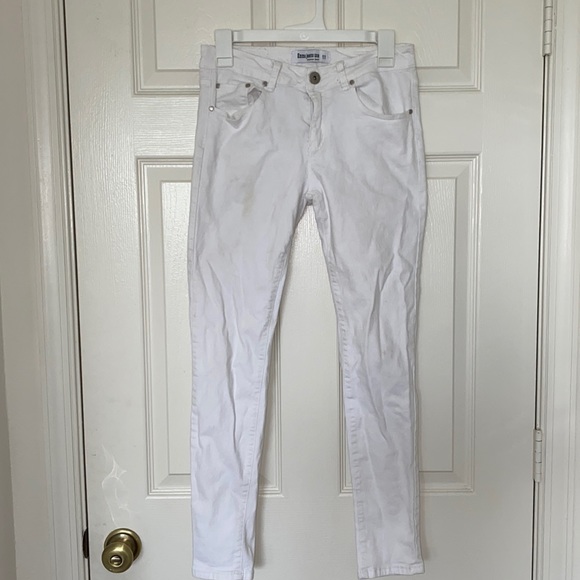 Emma Jeans Denim - White Denim Capris